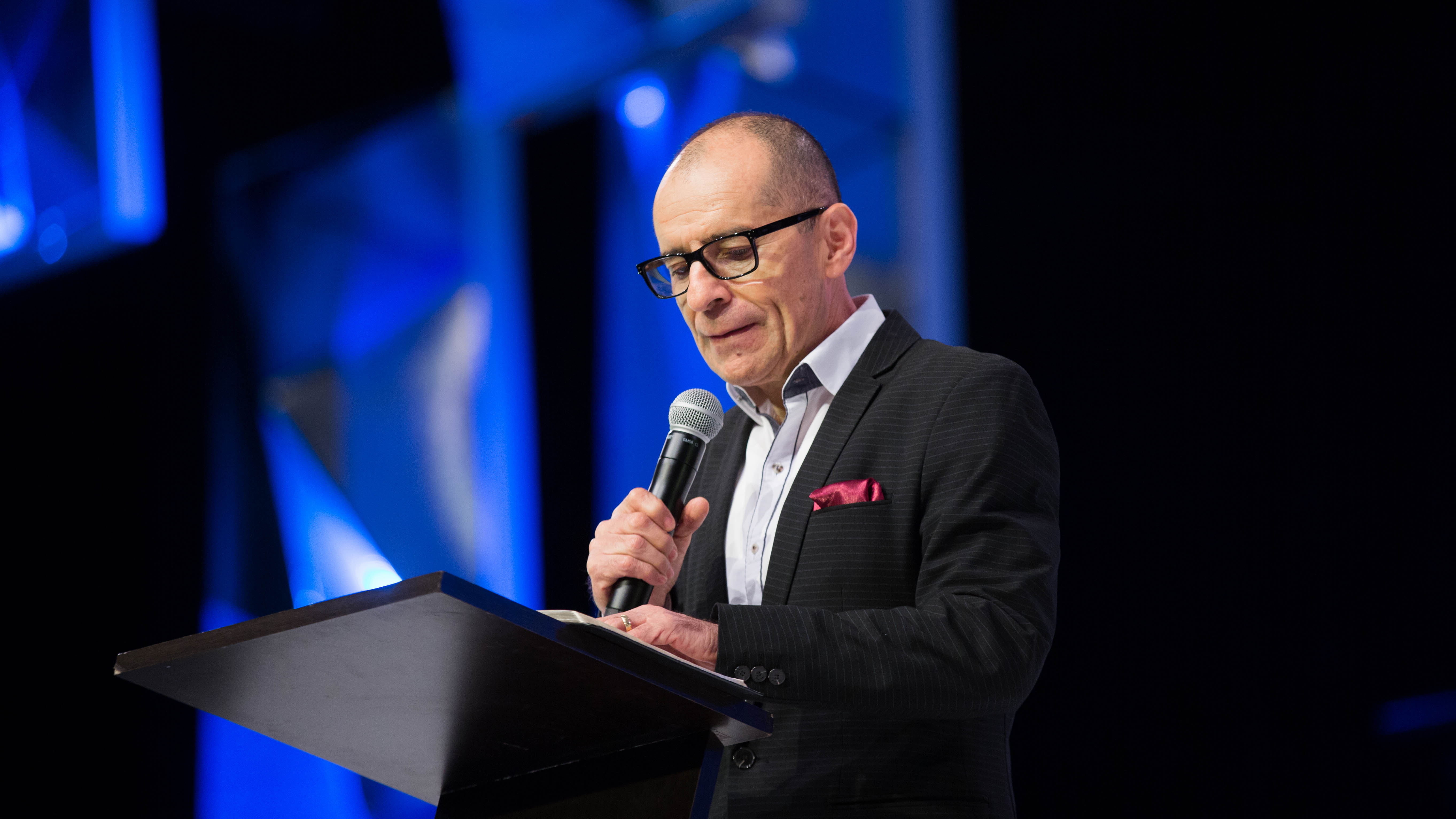 ¡Ay de mí! - Pastor Esteban Chaves 