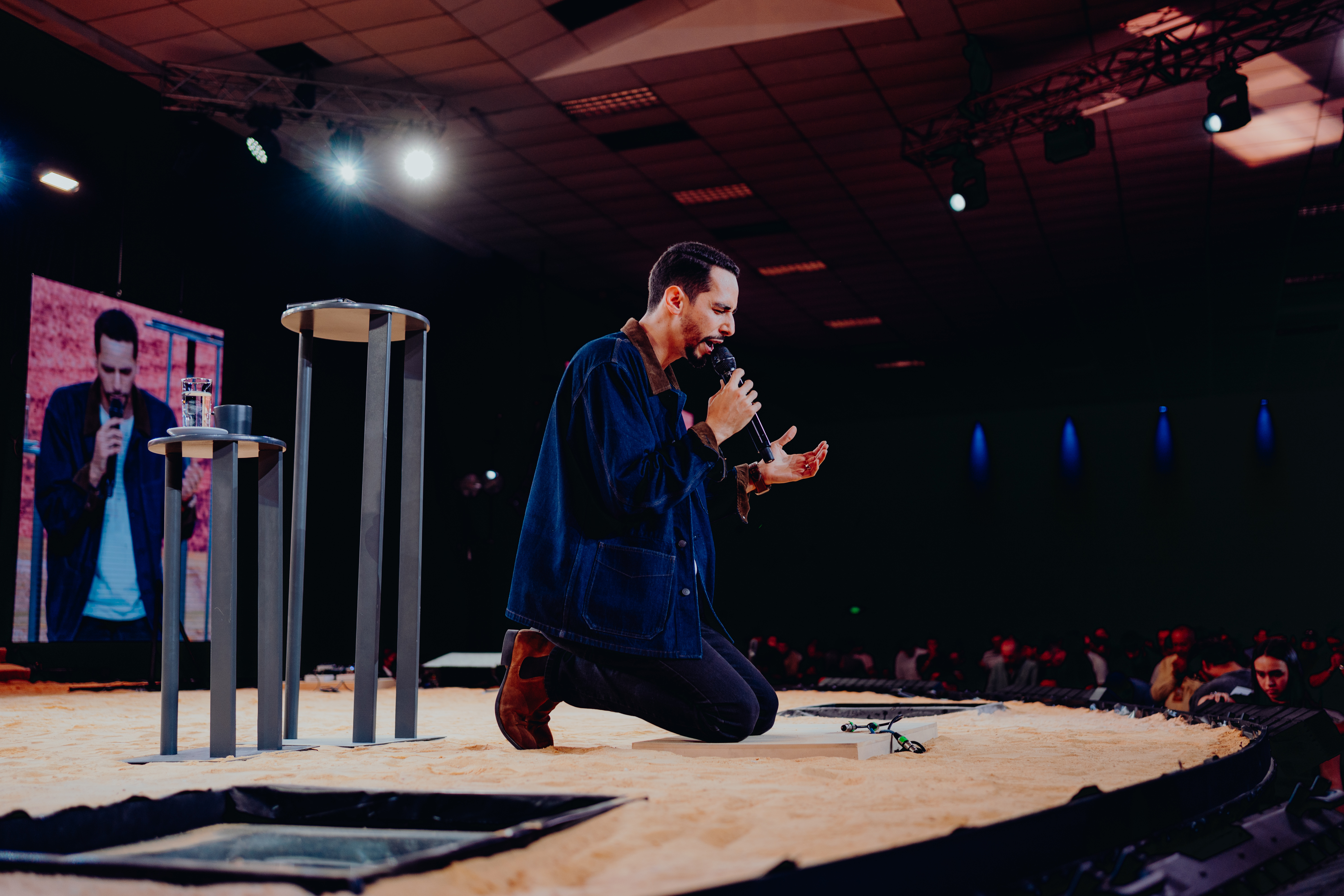 Es tiempo de sacar fuerzas - Pastor Lau Guerra