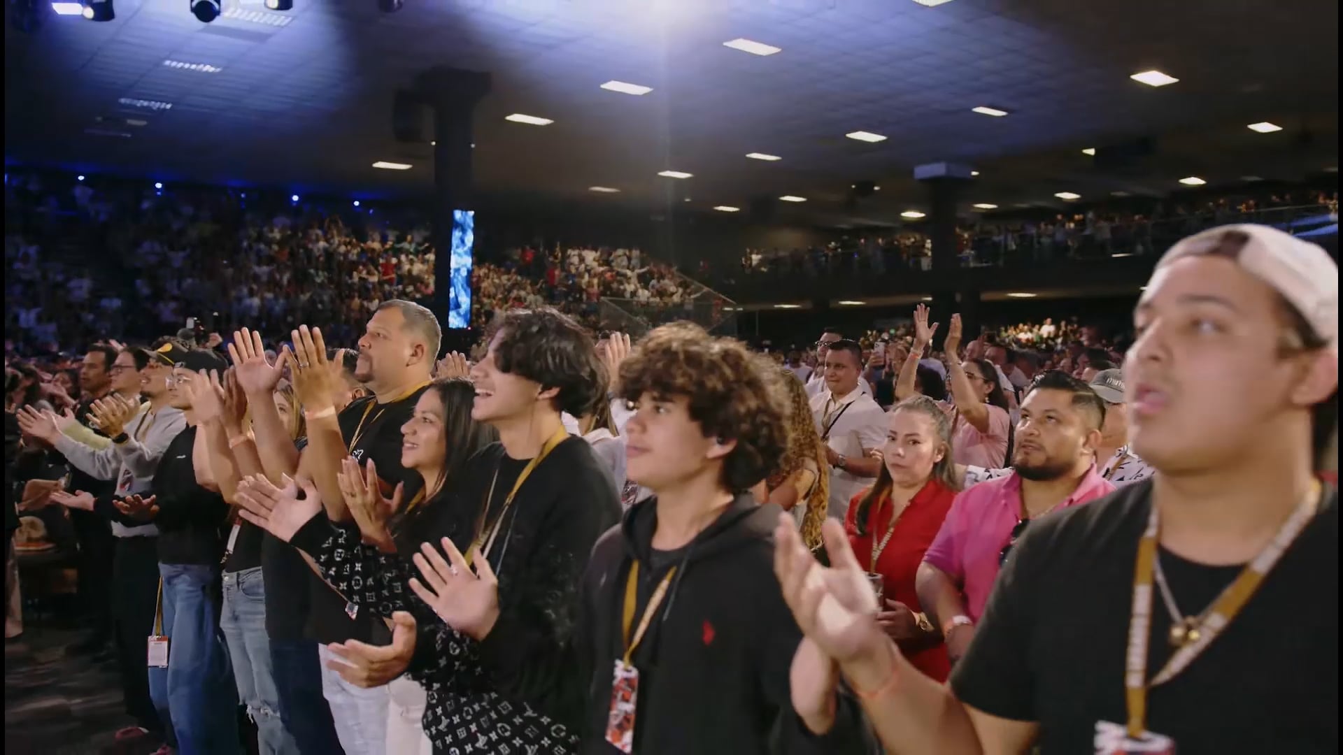 Conectados con el Espírtiu - Pastor César Castellanos cor