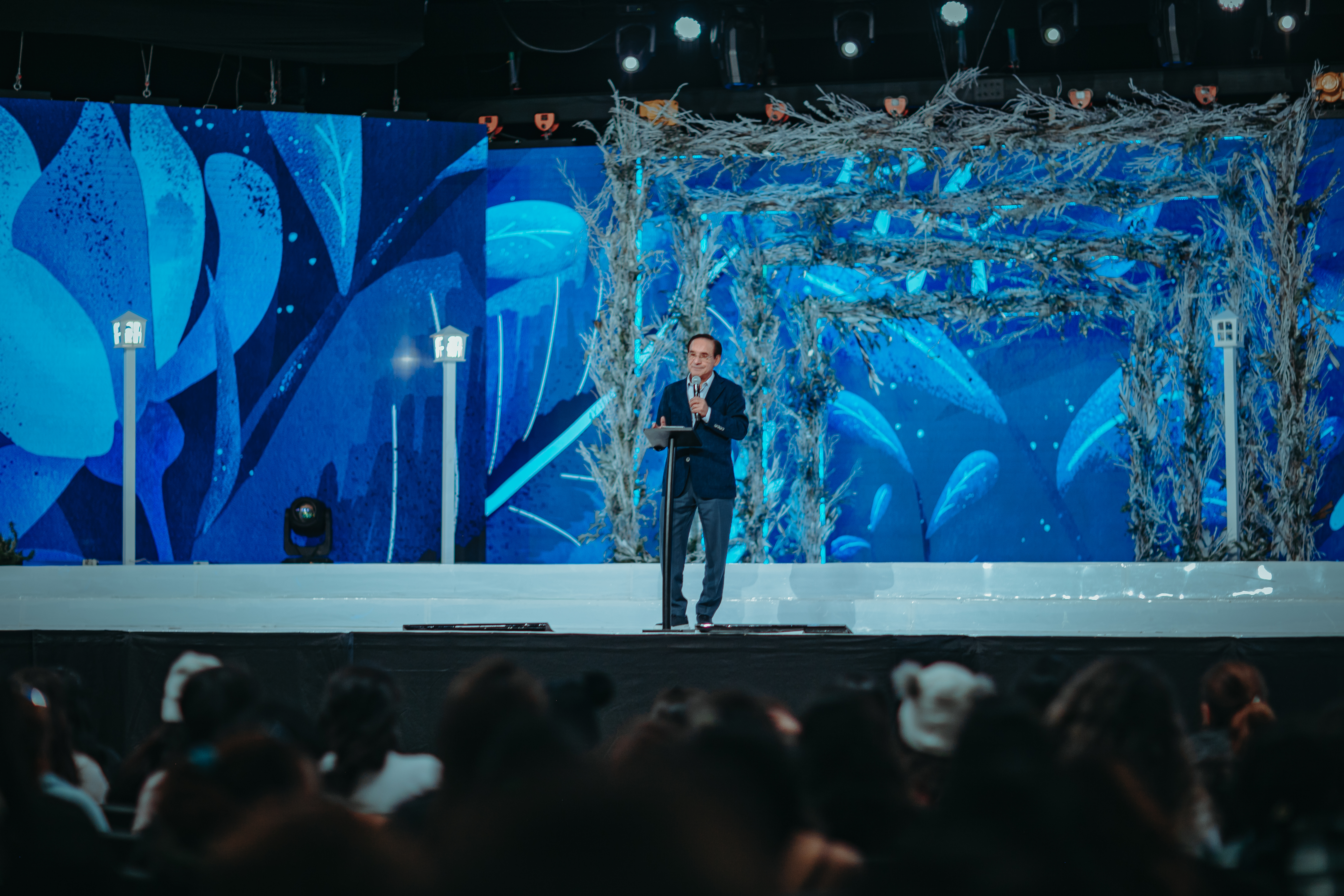 Pastor Cesar Castellanos - El Espiritu Santo es nuestro guia