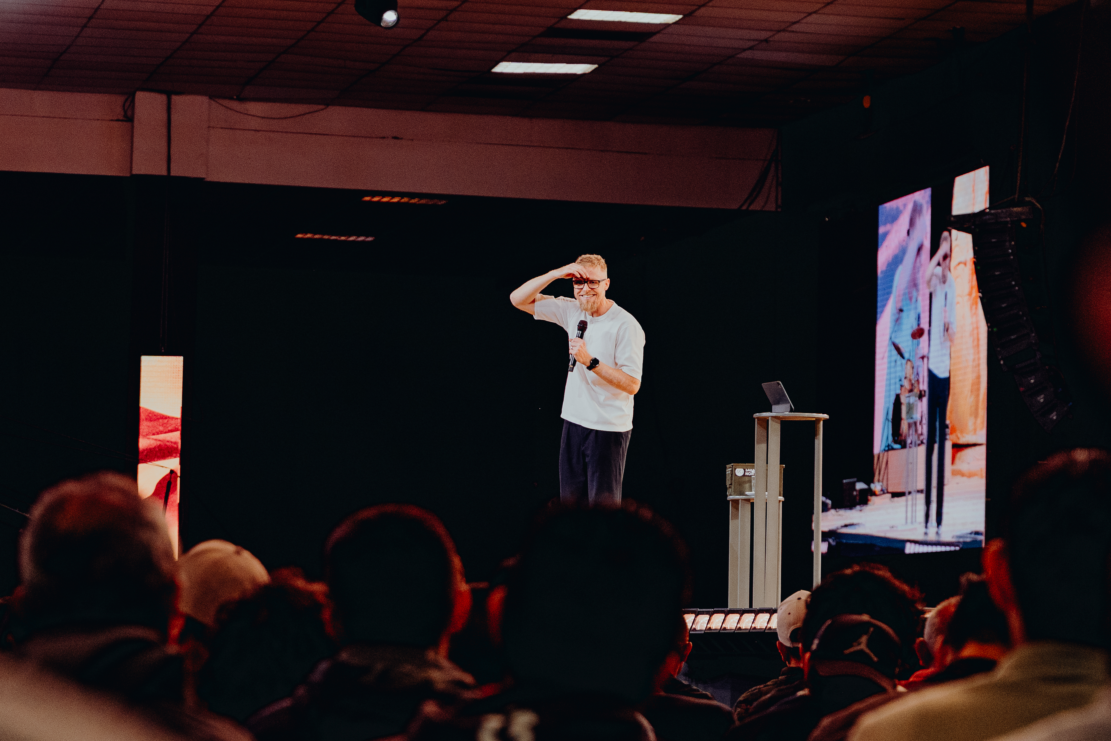 La cuádruple Comisión - Pastor Rich Harding