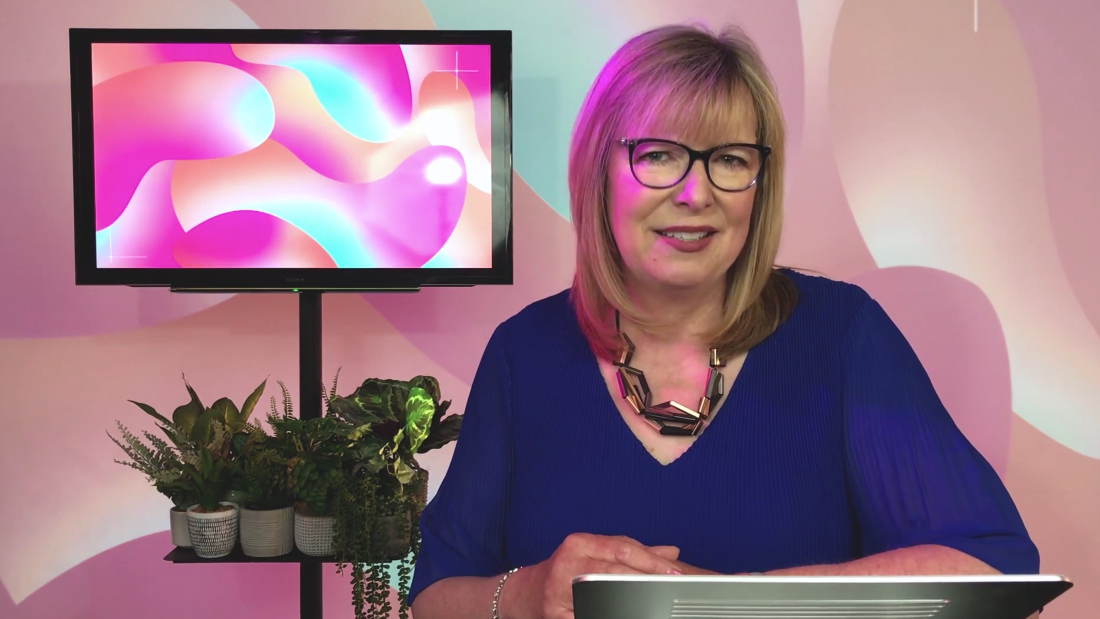 ¿Cómo hacer que el desierto florezca? - Pastora Sally Harding