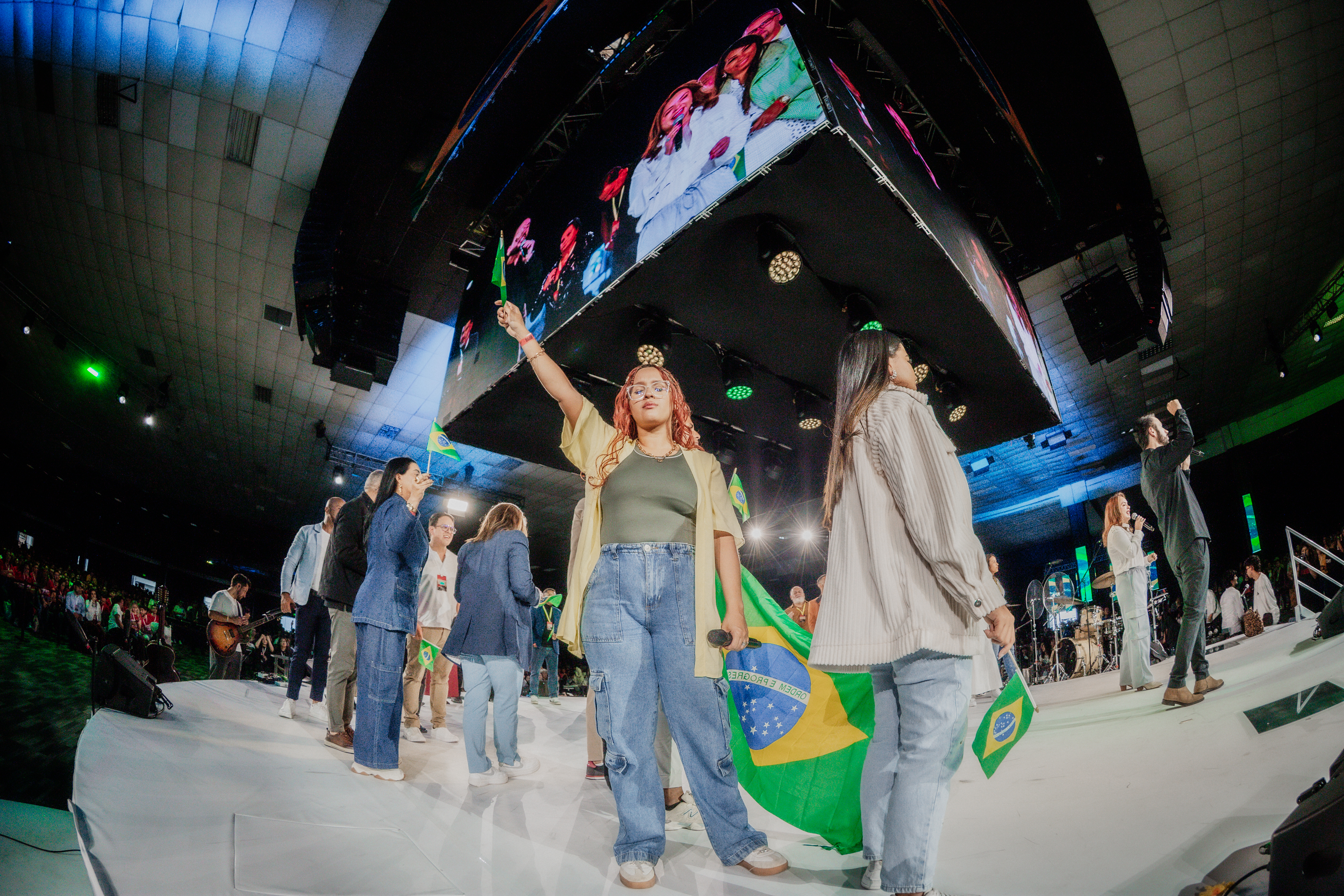 La Visión en Brasil - Pastores Eliemerson y Johanna Proenca