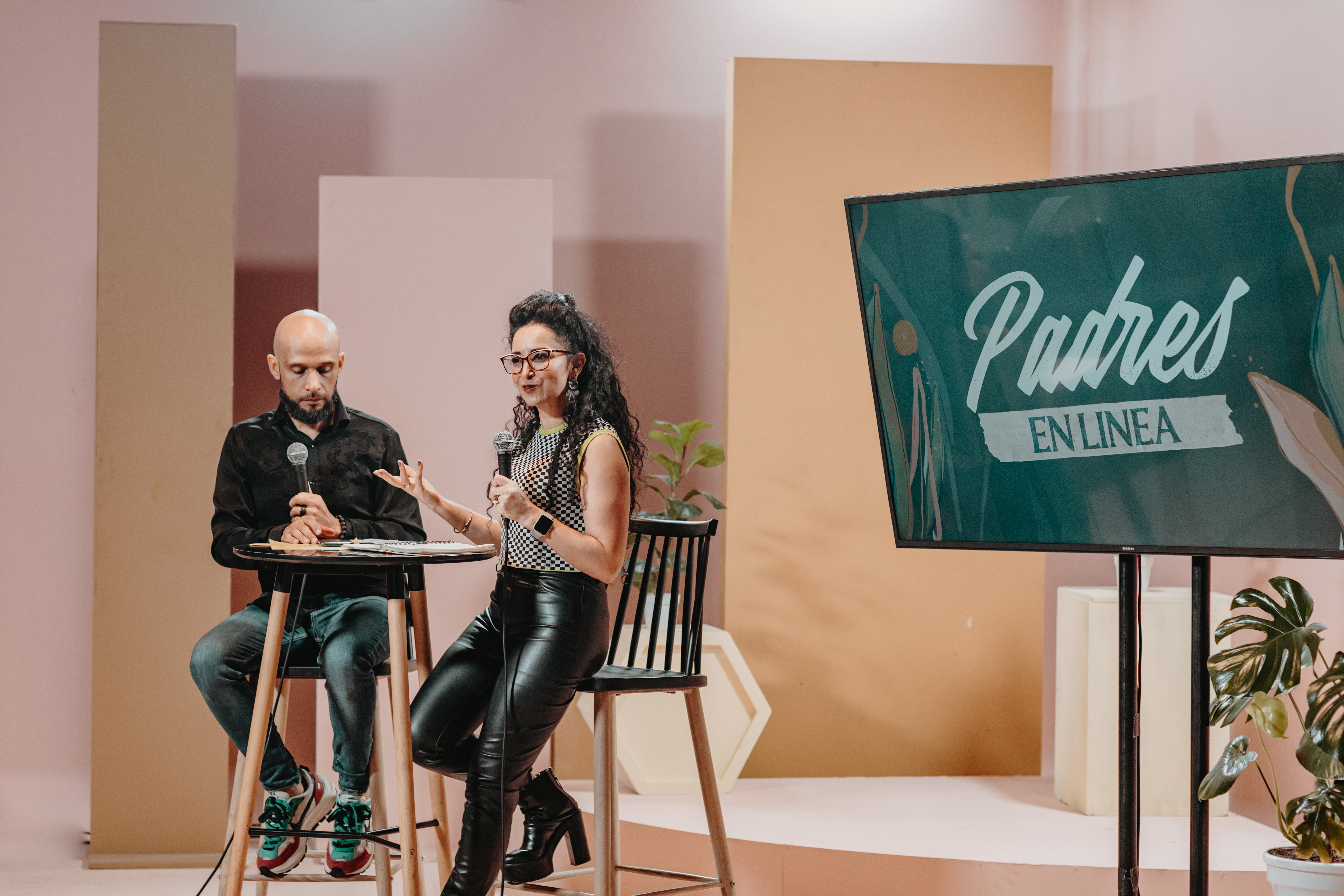 Parents online - Leadership  Robert and Marce