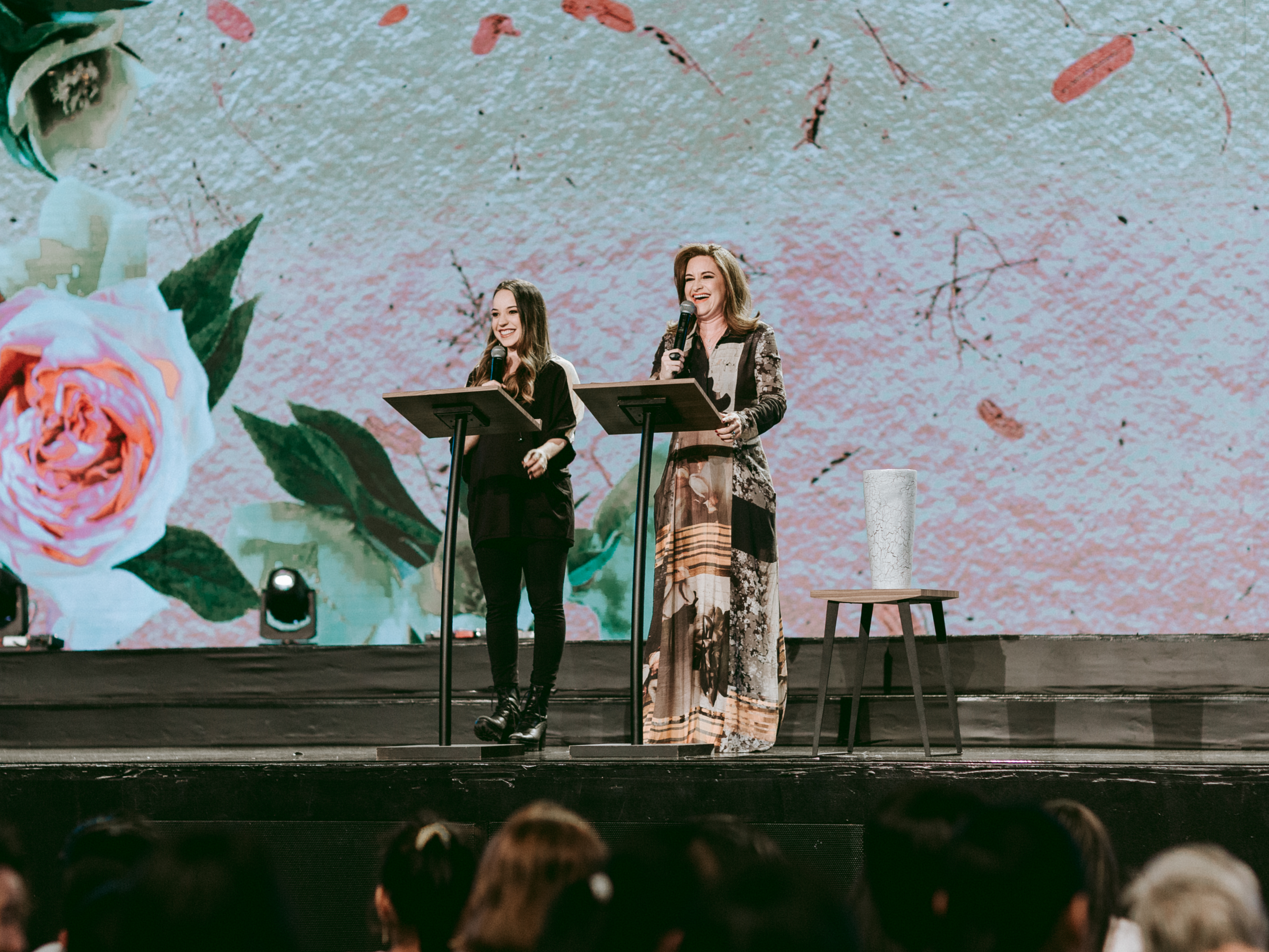 Solo una palabra - Pastora Eline Guerra (Español - Português - Français)