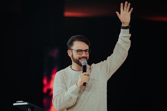 Marcas de un sacerdote - Pastor Eliem...