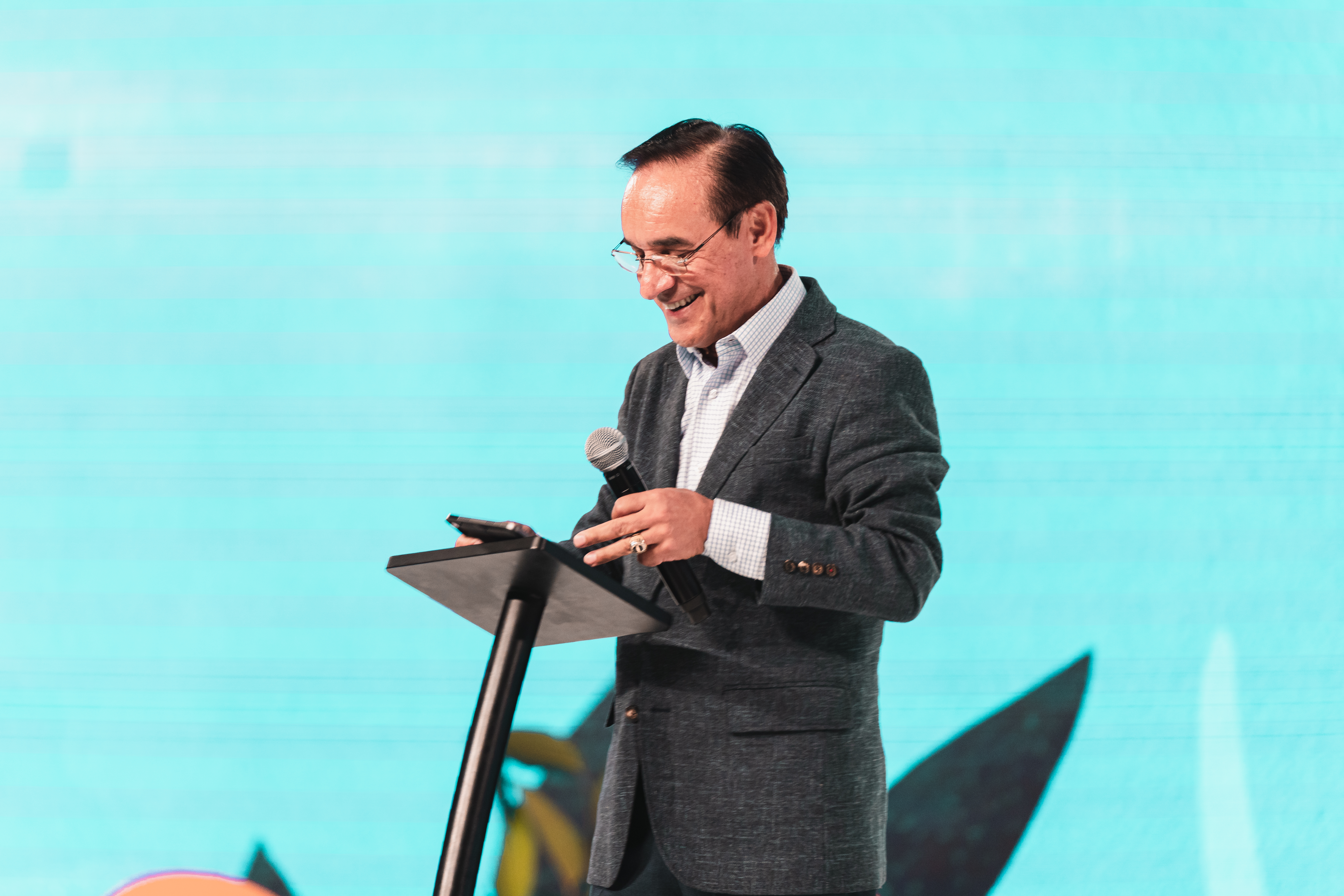 Tan sólo una gota - Pastor César Castellanos 