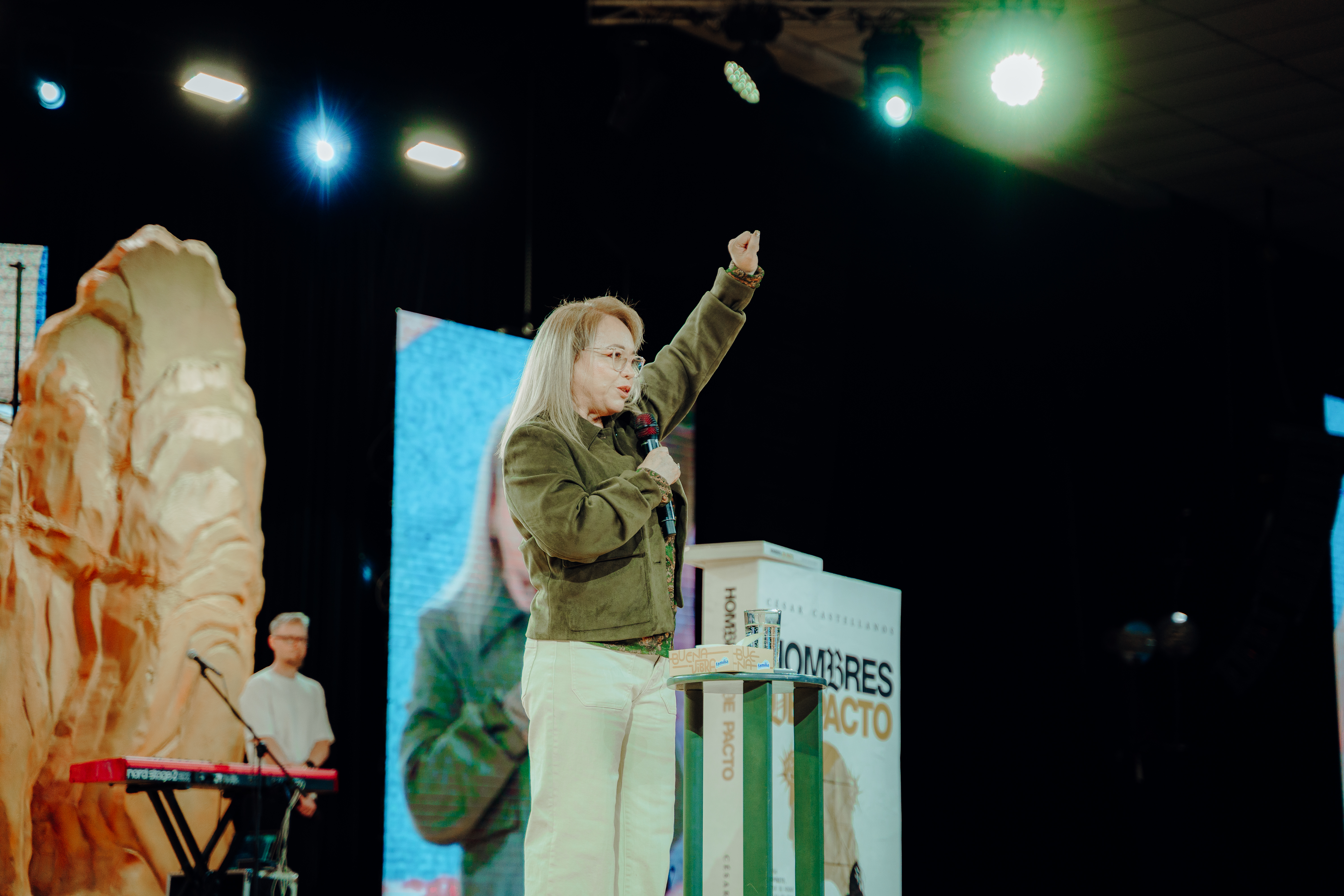 Hombres de Pacto - Pastora Emma Claudia Castellanos