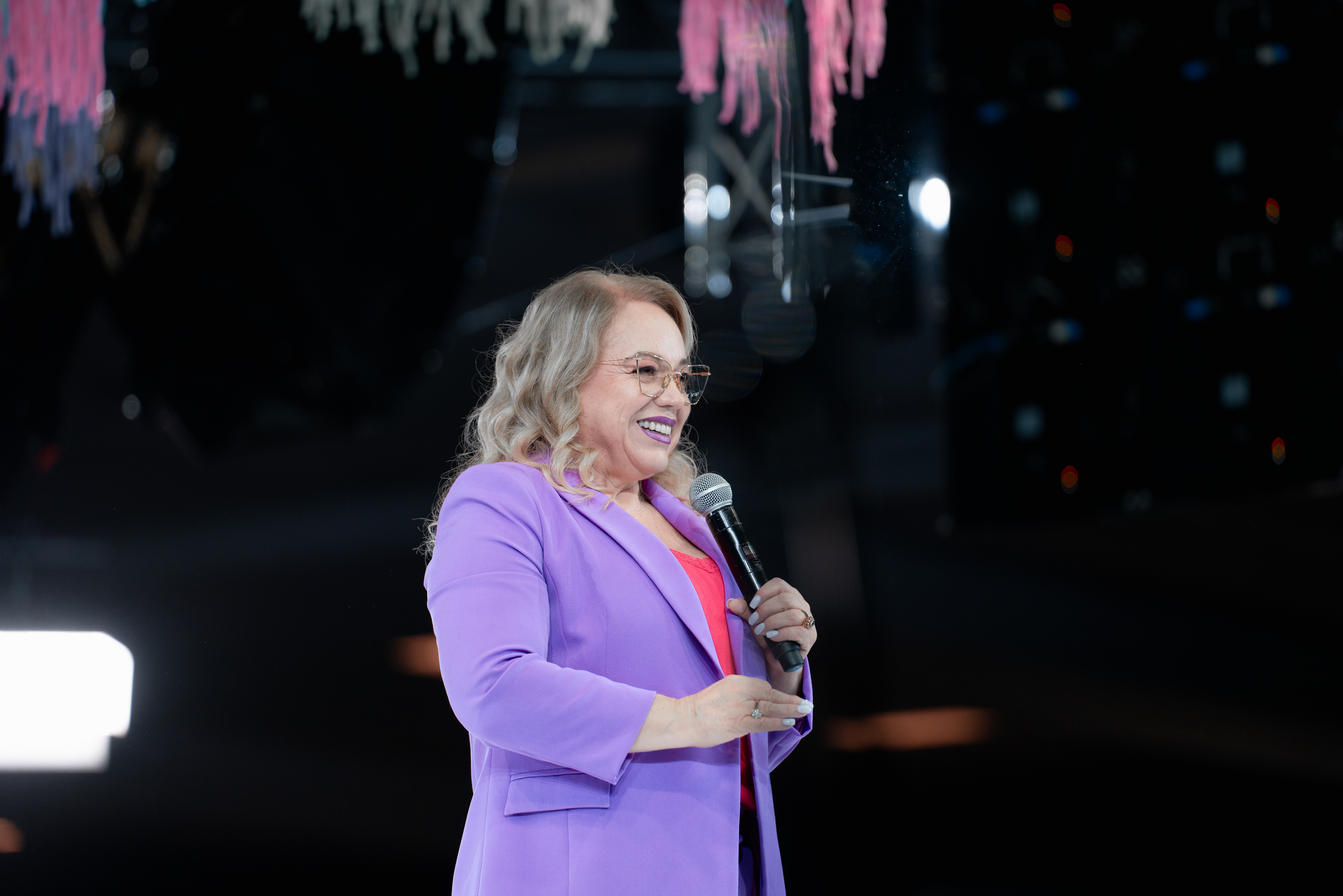 Ver, es poseer - Pastora Emma Claudia Castellanos 