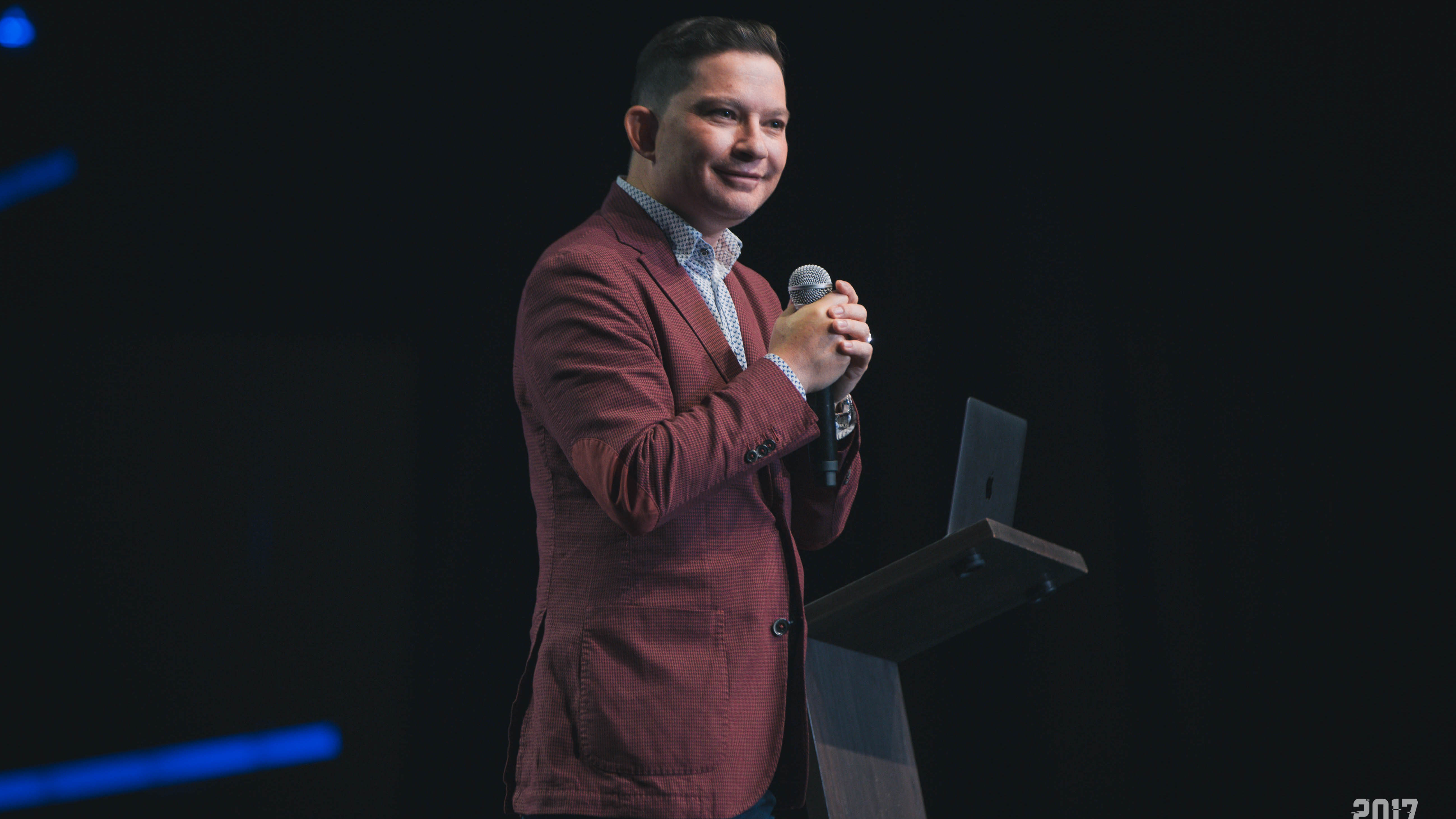 How to open the heavens through prayer - Pastor Saul Salamanca 