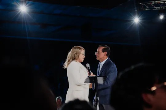 Estableciéndo la Visión - Pastor Ce...