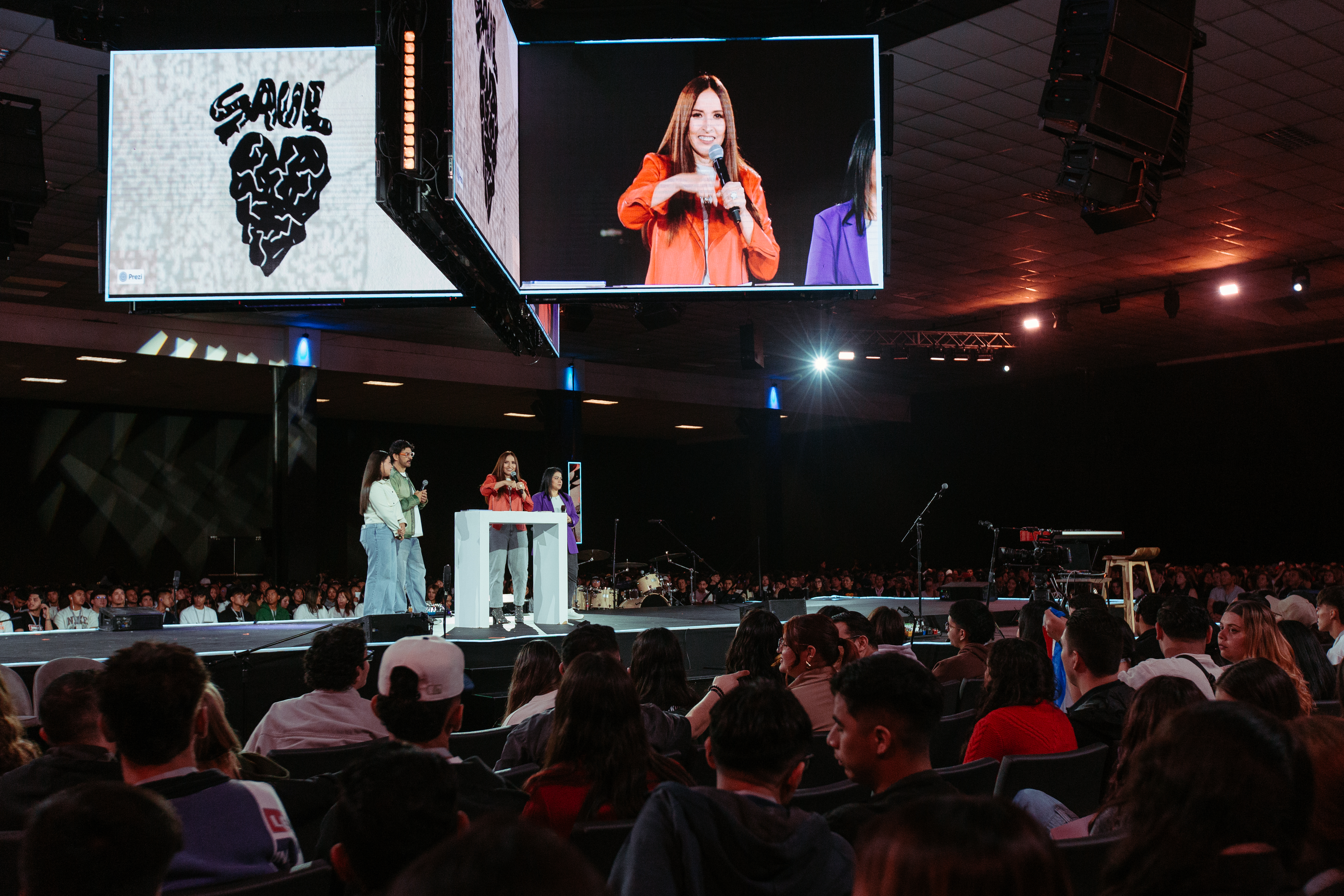 What To Do While We Wait (Vision Focus) - Pastors Fernando y Clara Ramos