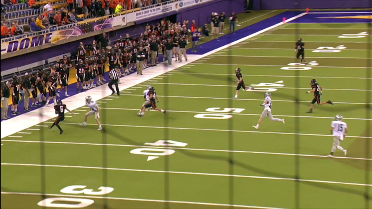 2017 3A Football Semi Final Highlights Xavier, Cedar Rapids vs. Solon