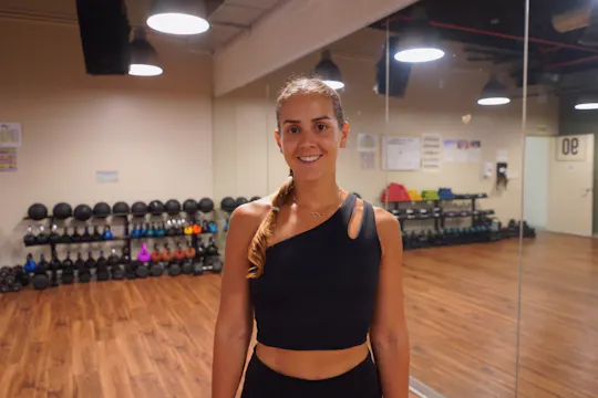 SEMANA 08 | Día 03 | CORE STRENGHT & FIRE ABS con Erika Tejada