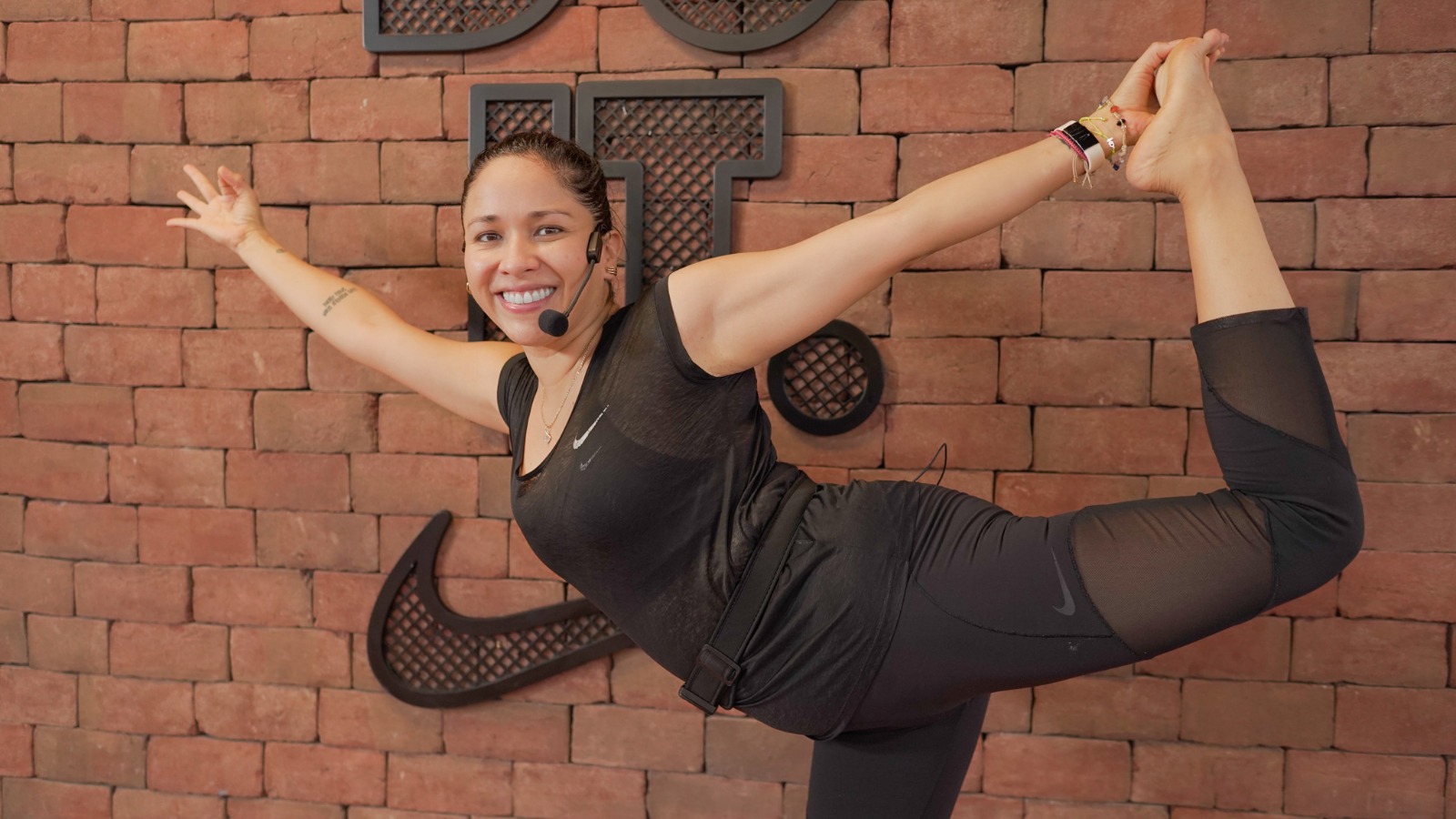50 minutos SOUL YOGA con Sandra Rios | Full Body Flow