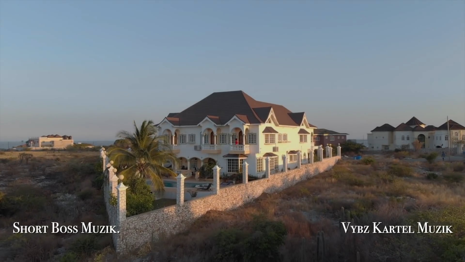 MAKES NO SENSE - VYBZ KARTEL Feat. SLIMATIC 