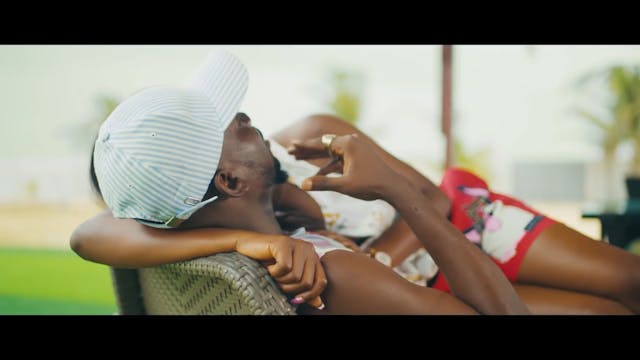 PROMISE - ADEKUNLE GOLD Feat. SIMI 