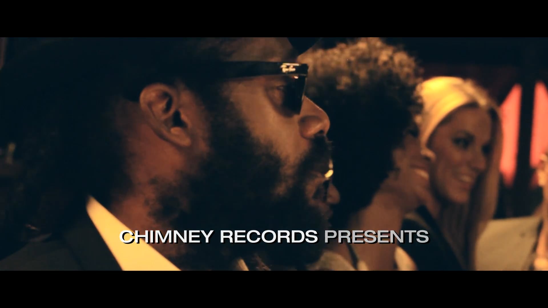  DREAM WOMAN - TARRUS RILEY