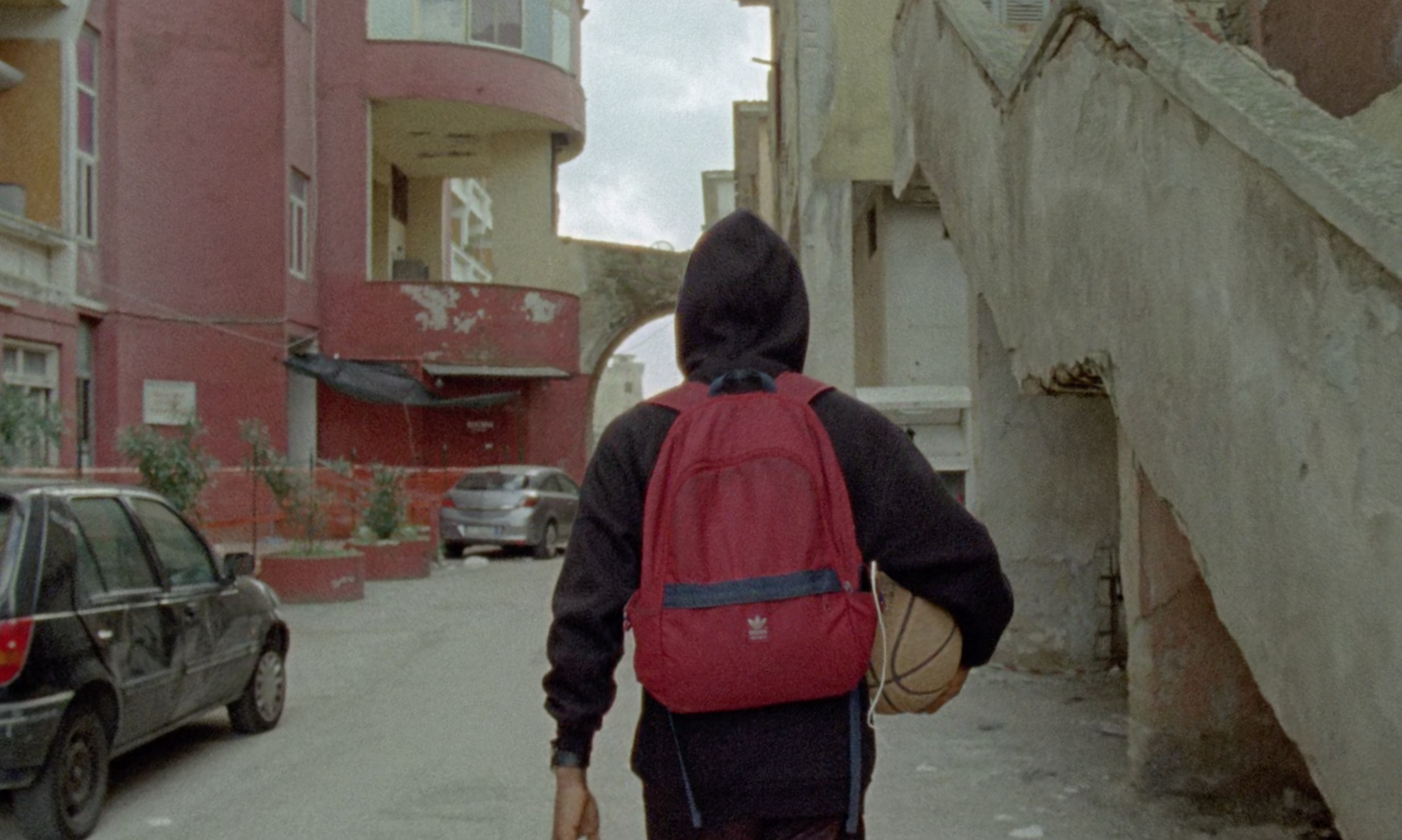 Tam Tam - Outside the Lines