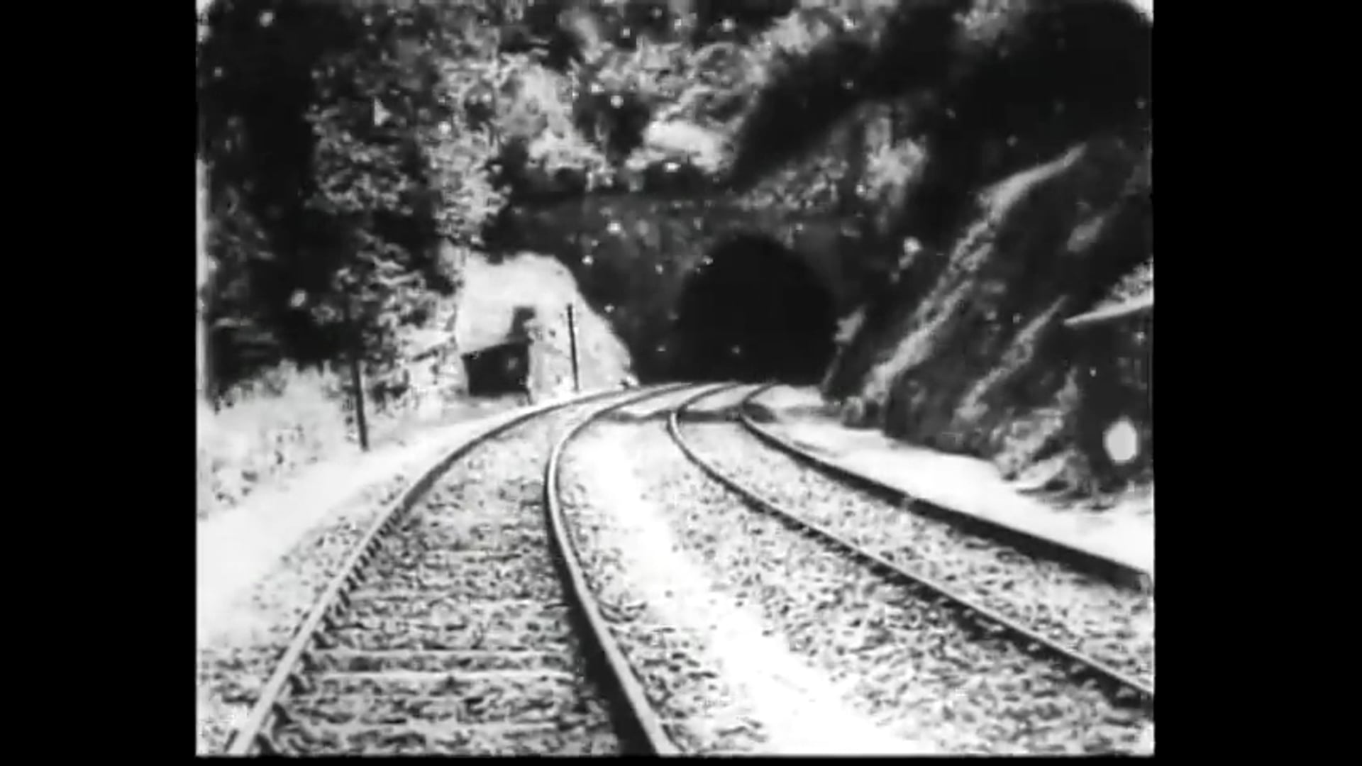 The kiss in the tunnel