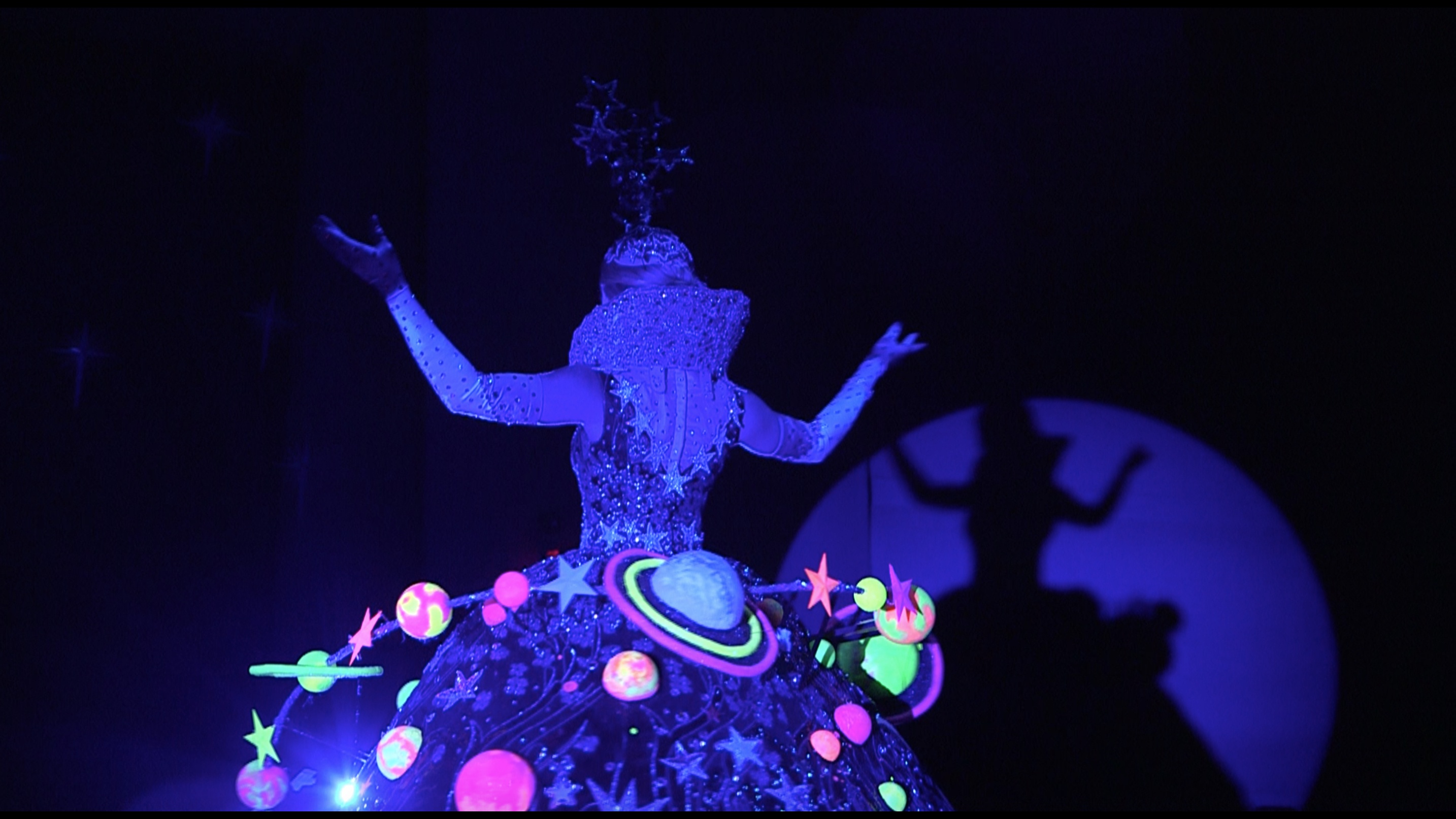 The Queen's New Clothes