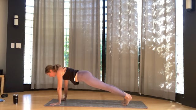 60 Minute Powerful Flow with Laura Hl...