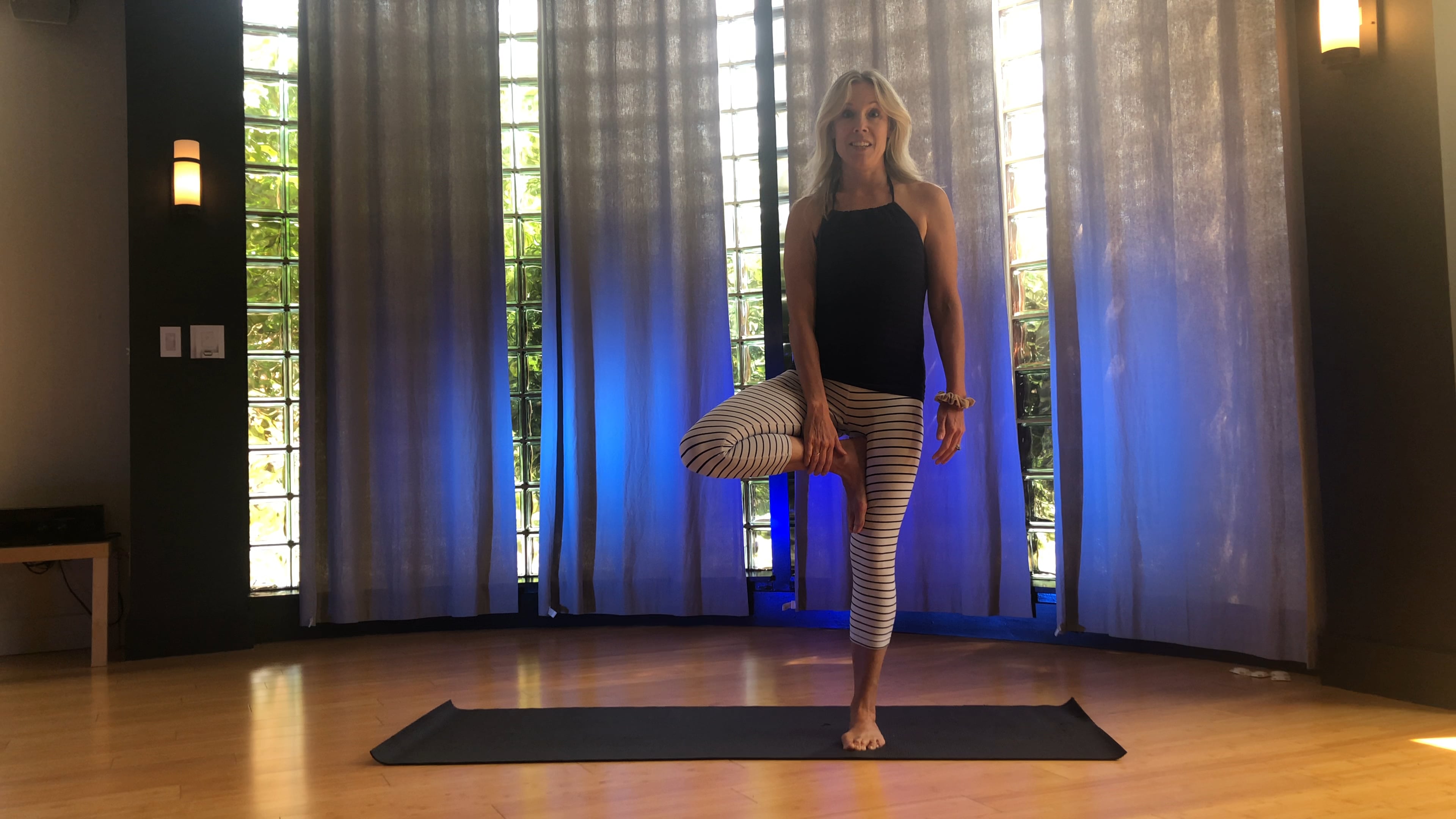 15 Minute All Levels Practice to Elevate Your State with Tammy Lyons