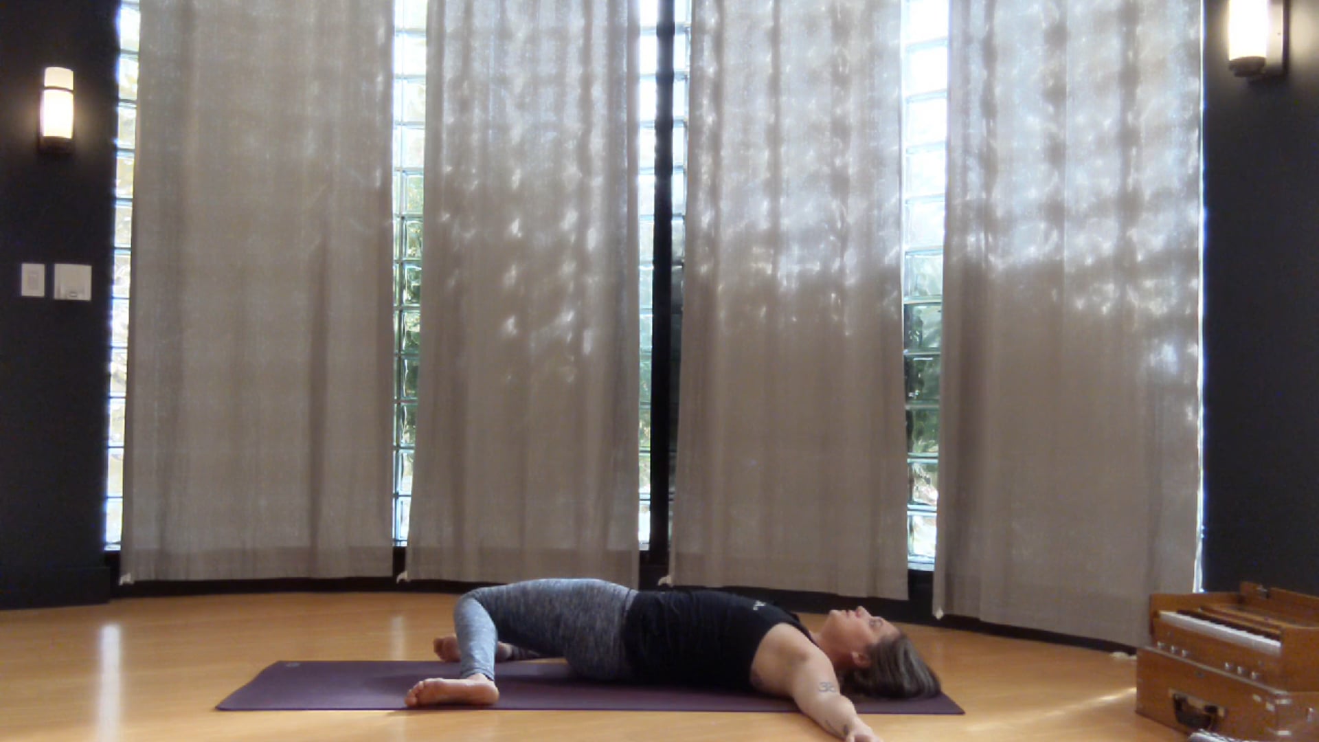 30 Minute All Levels Flow with Anna