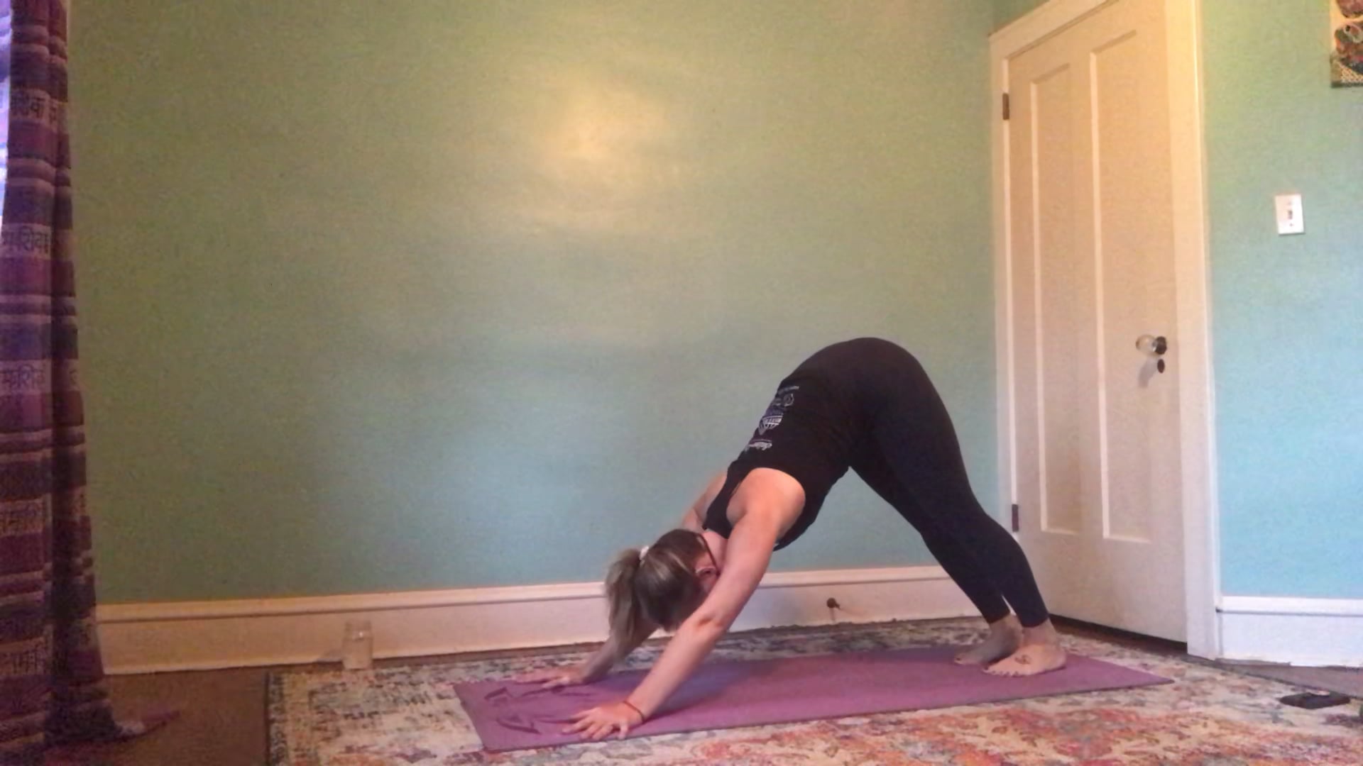 60 Minute All Levels Flow with Laura Ross