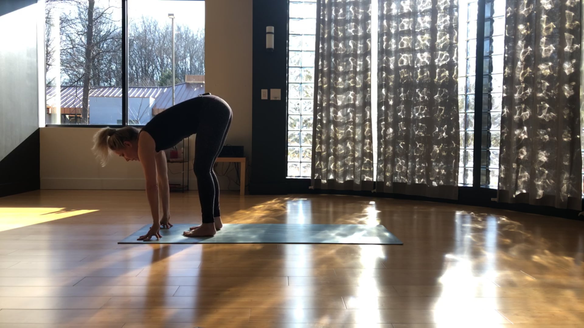 45 Minutes All Levels Flow with Tammy Lyons