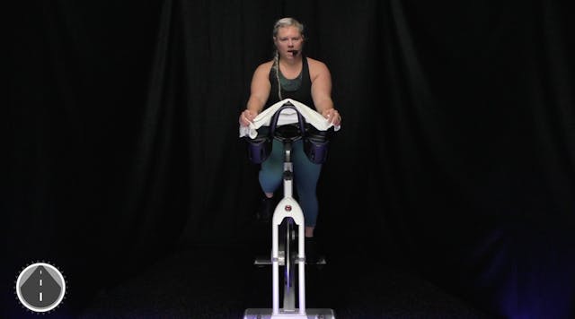 Lizz Cycle & Tone 45 December