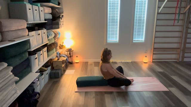 Yin Yoga: Hips and Low Back 