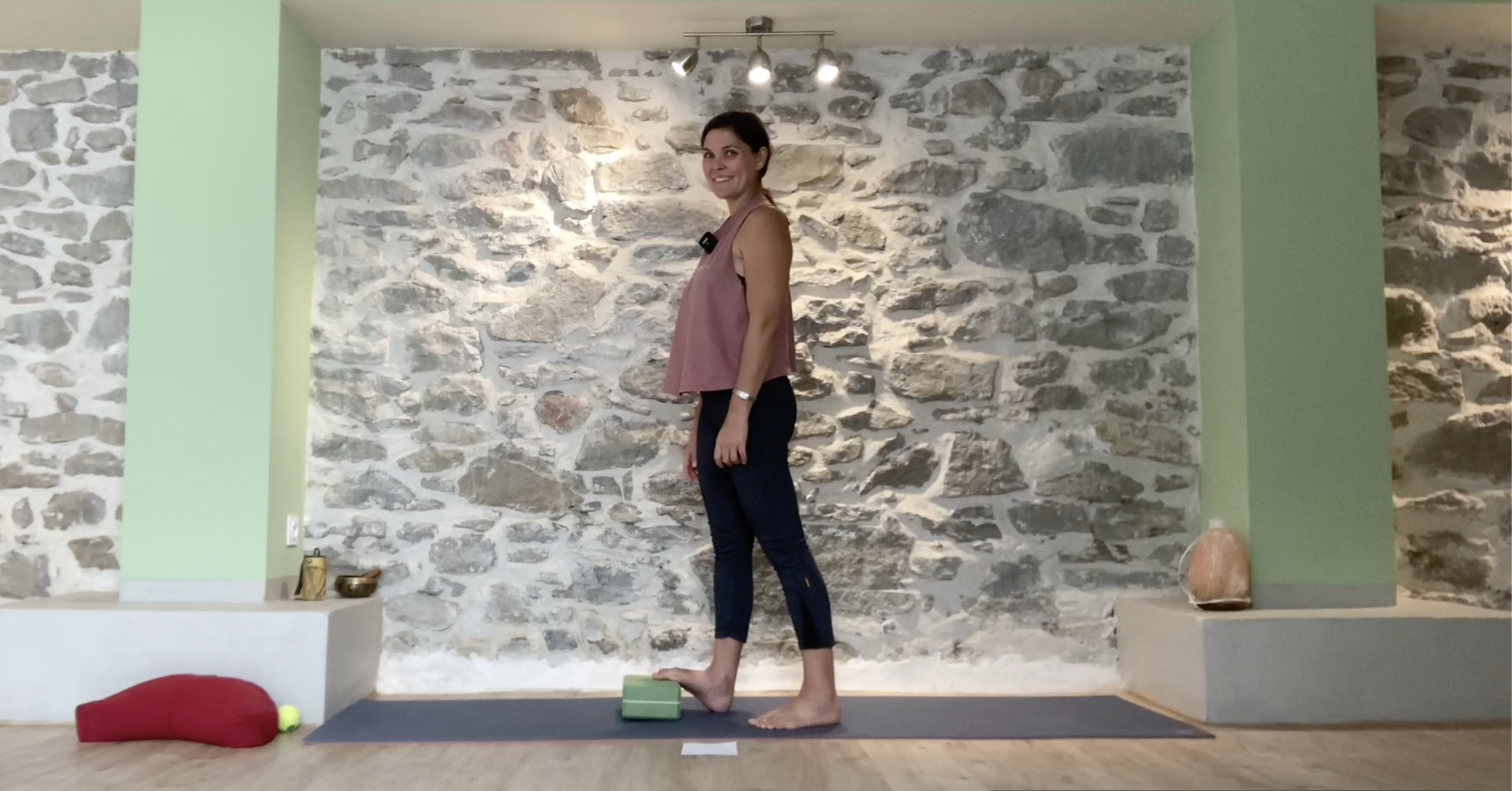 Yeux, cou, mains et pieds !