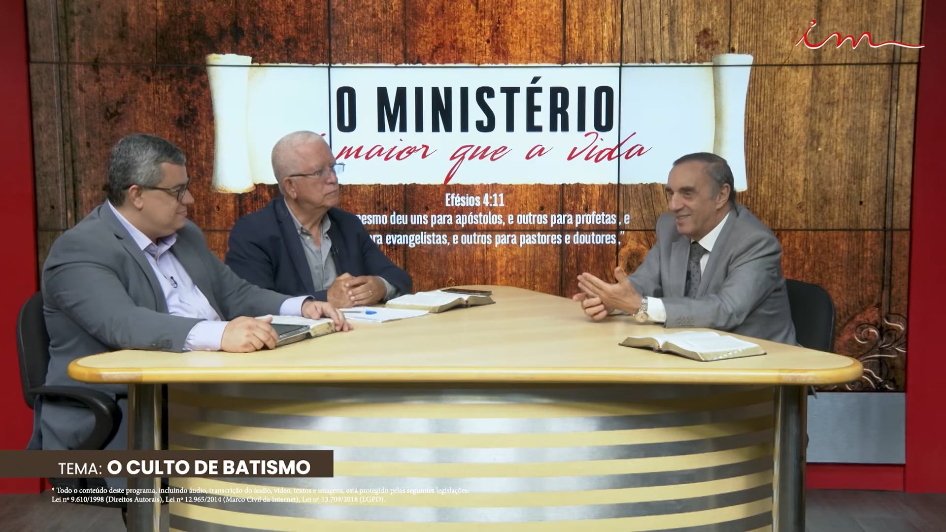 Batismo nas Águas: Festa, Solenidade e o Significado de Sepultar o Velho Homem