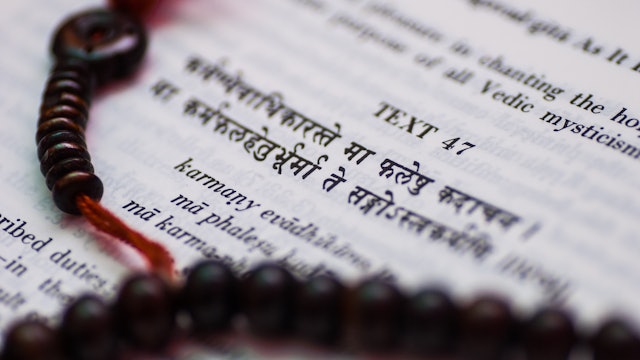 Living the Gita: From Despondency to Enlightenment with Rev. Lakshmi Barsel