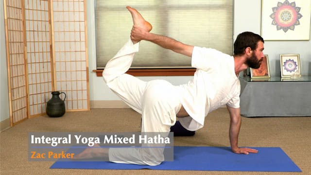 Hatha Yoga - Mixed Level with Zac Par...