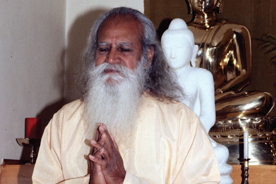 Cultivating Non-Attachment with Swami Satchidananda