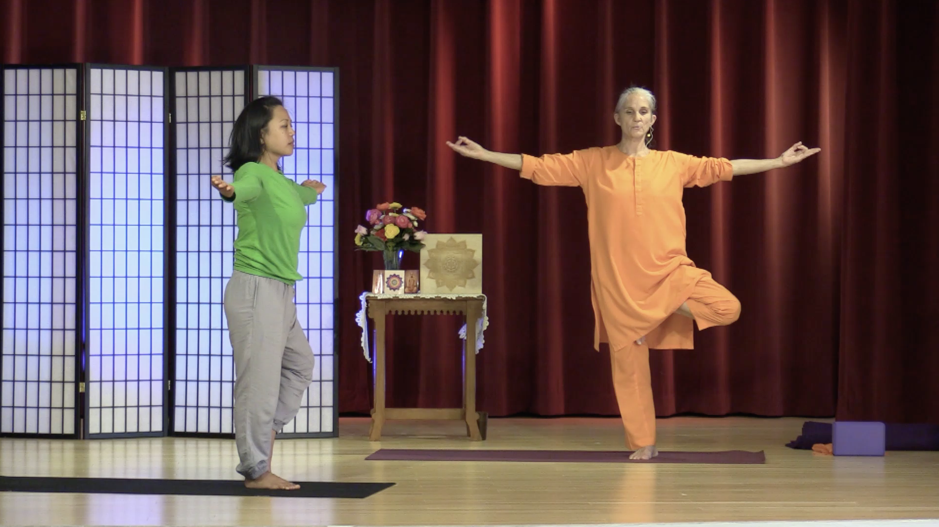 Hatha Yoga - Mixed Level with Saci Murphy - April 30, 2020