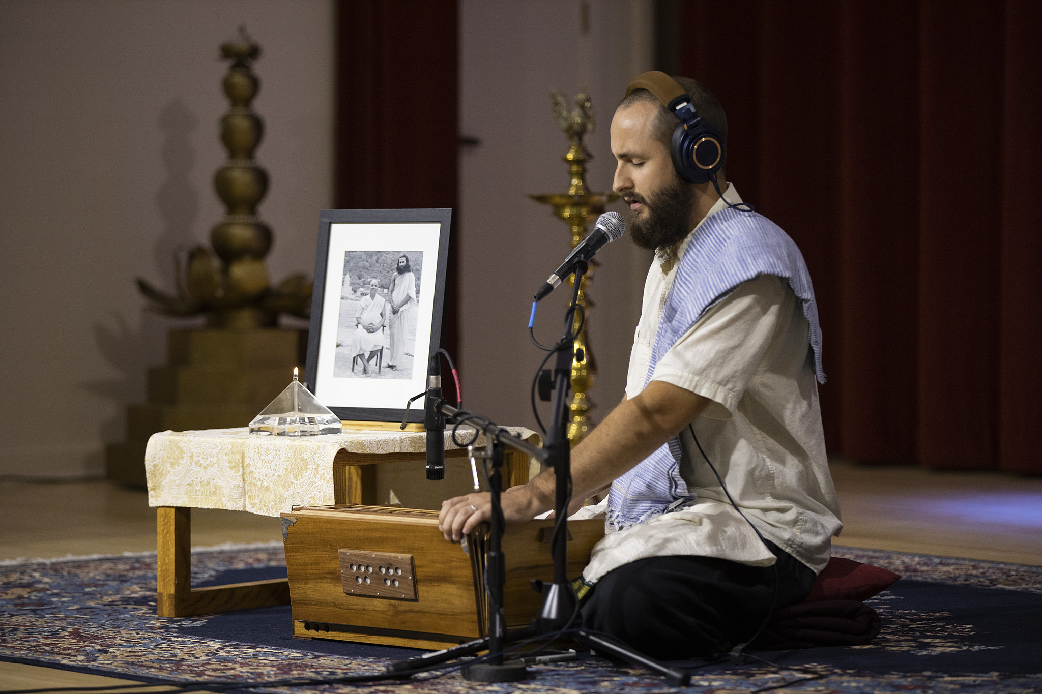 Chanting with Narada Williams