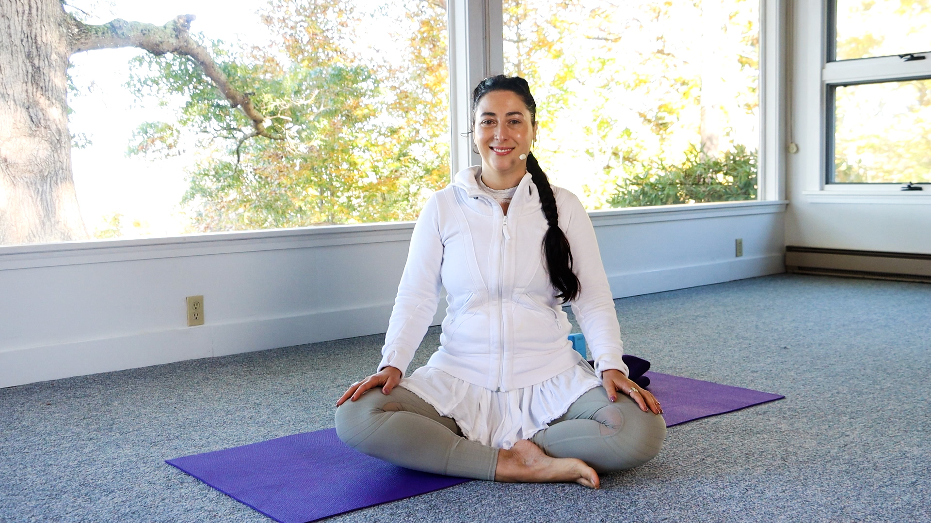 Hatha Yoga - Meditation Preparation with Malati - 32 min