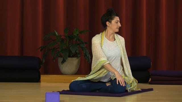 Hatha Yoga - Mixed Level with Lila Amma