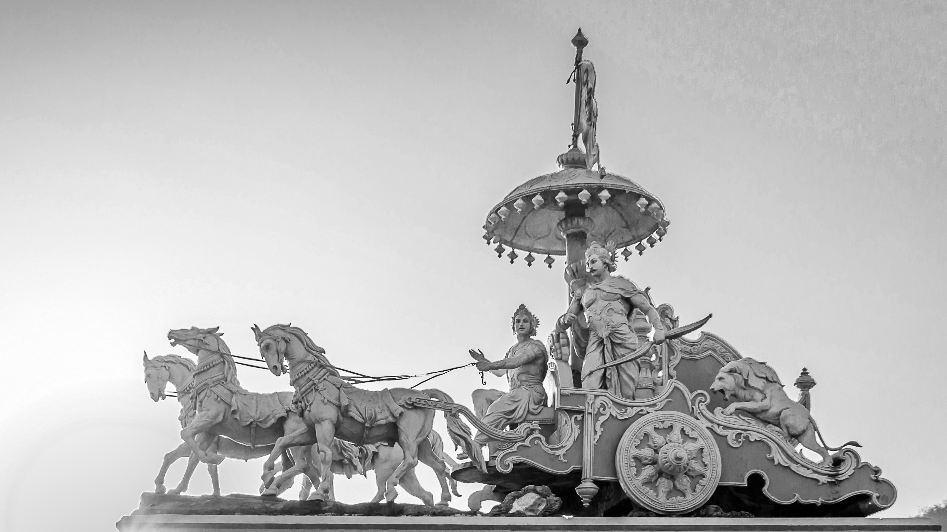 The Living Gita: A Commentary on the Bhagavad Gita with Sri Swami Satchidananda