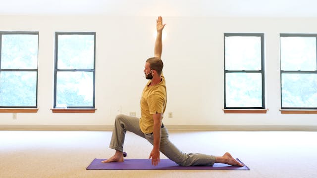 Flow for the Shoulders: Hatha Yoga wi...