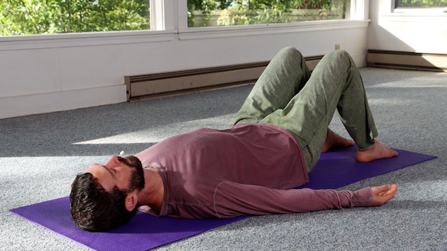 Hatha Yoga - Core Relaxation with Zac Parker - 16 min.