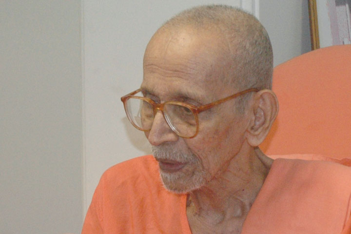 Q&A with Swami Chidananda and Swami Satchidananda