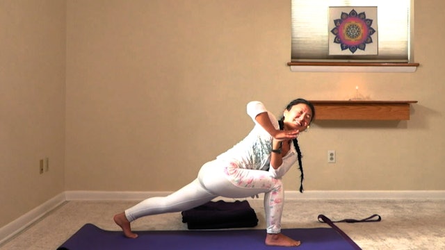 Hatha Yoga - Level 2-3: Yoga for Cleansing with Rukmini