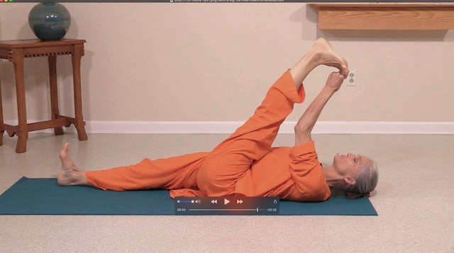 Hatha Yoga Tips: Lying Hand to Big Toe Pose with Saci Murphy