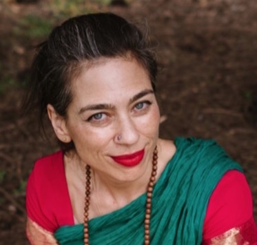 Astrud Castillo, E-RYT 200