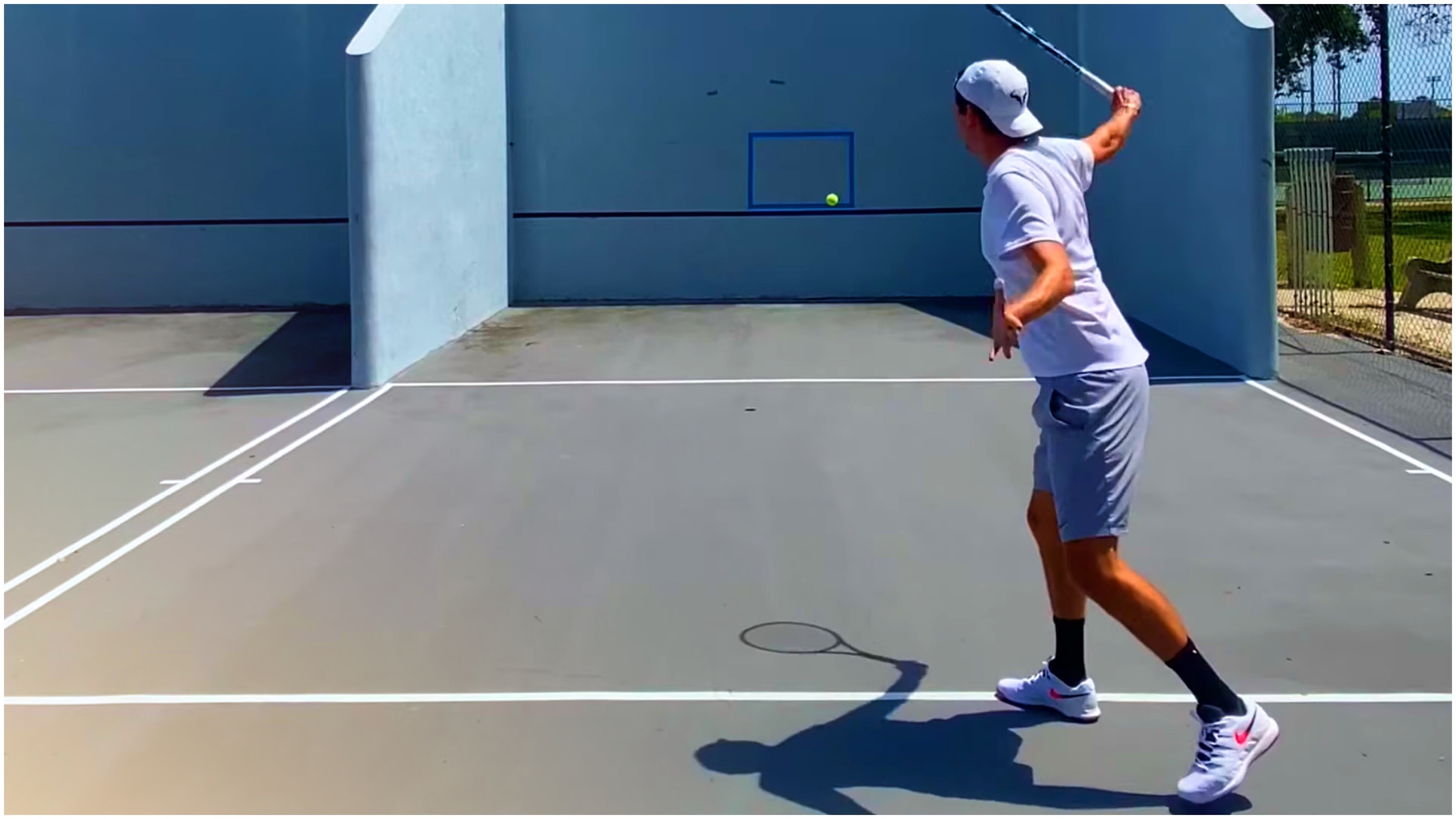 One-Handed Backhand & Two-Handed Backhand - Tennis Wall Drills ...