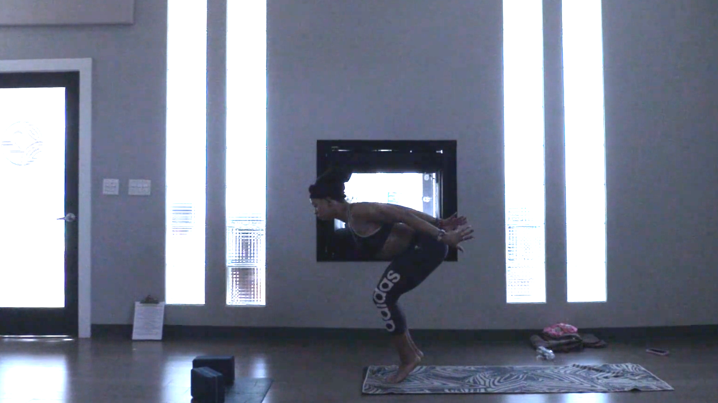 Keep it Simple- Vinyasa Yoga w/ Yvonne (Level 2)